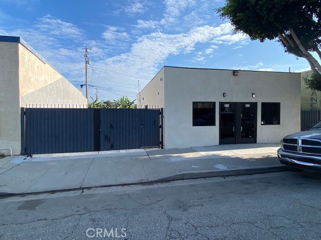 919 917 W Compton — photo