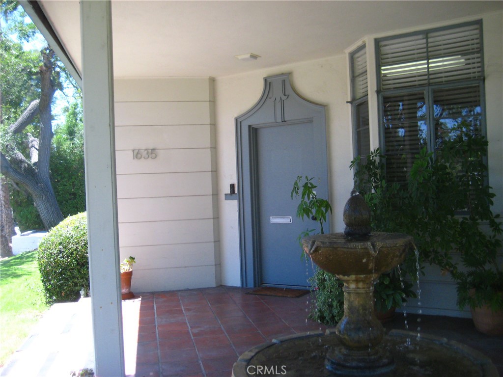 1635 Chelsea Road — photo