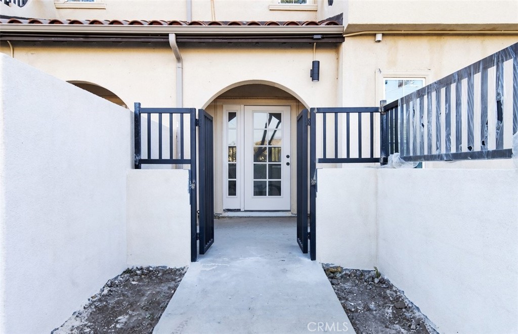5518 E Los Angeles Avenue Unit 1 — photo