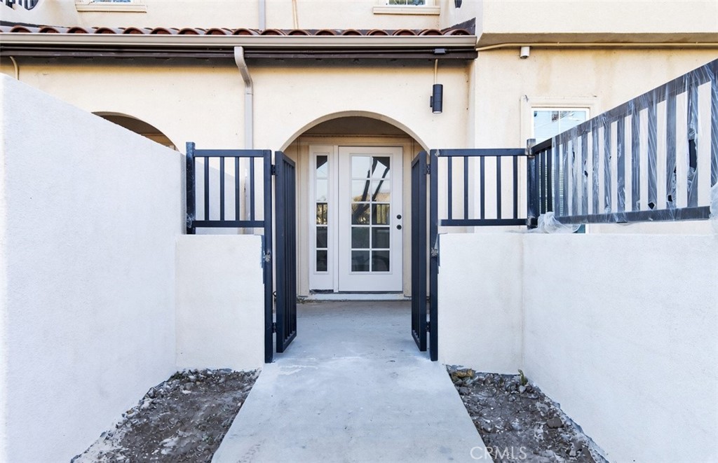 5518 E Los Angeles Avenue Unit 3 — photo