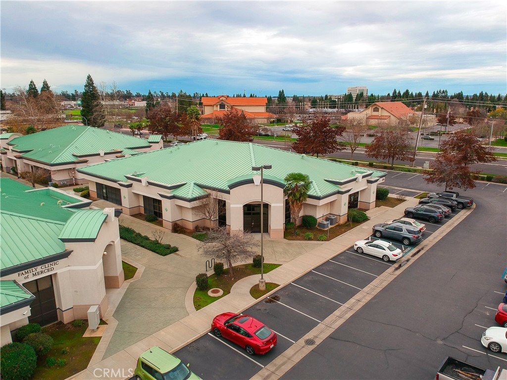 436 E Yosemite Unit B — photo