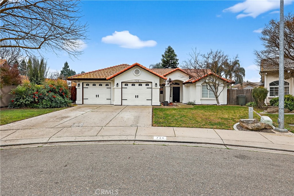 724 Robin Drive — photo