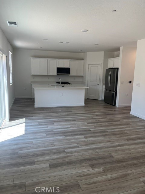 4115 Scarlet Court — photo