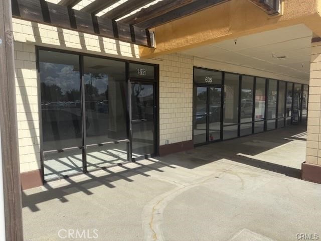 605 W Bellevue Road — photo