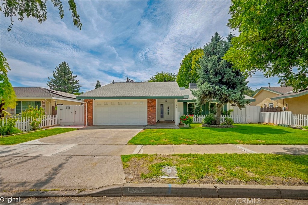 1052 Northwood — photo