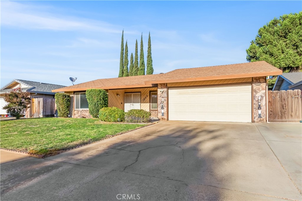 1844 Sierra Madre Drive — photo