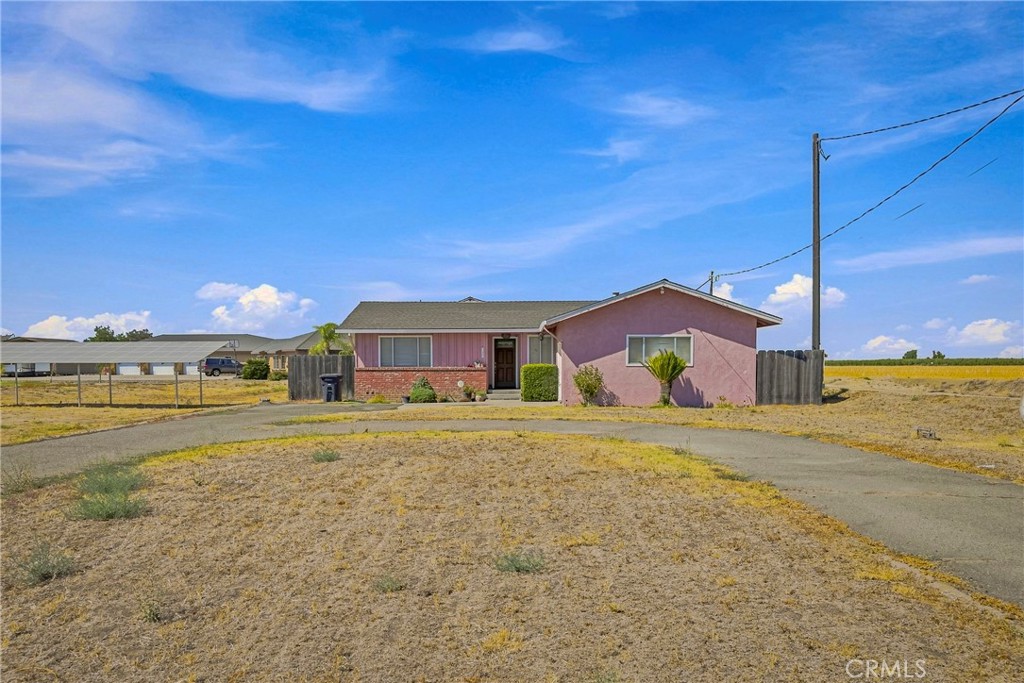 128 E El Nido — photo