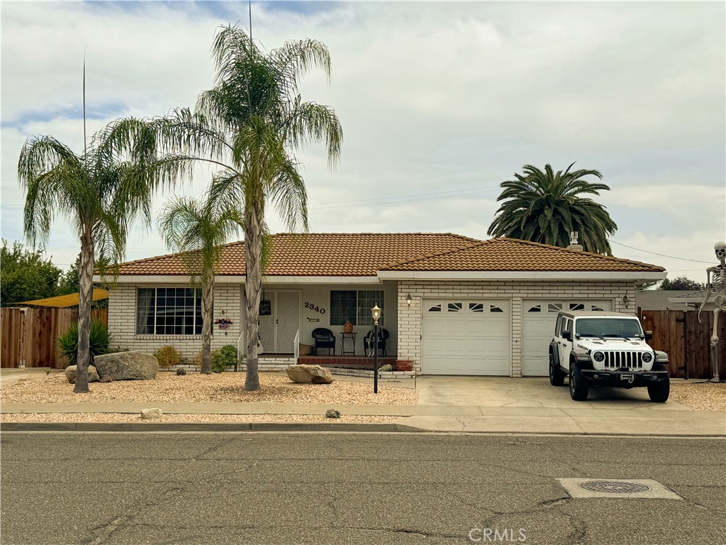 2340 Village Circle — photo
