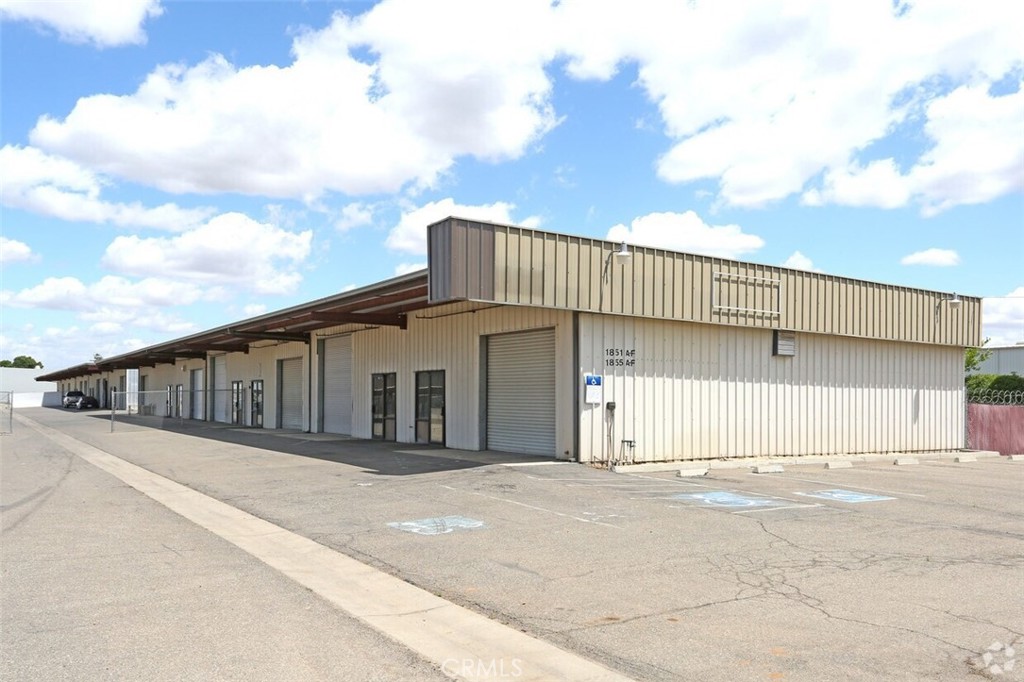 1851 Grogan Unit E — photo