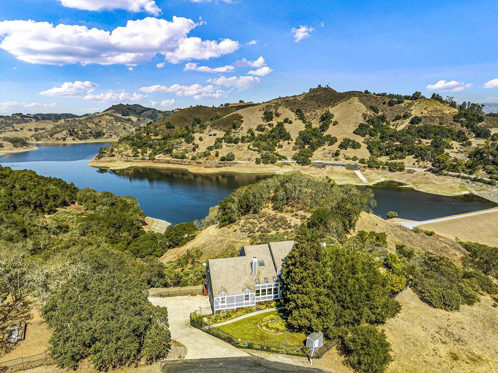 17300 Chesbro Lake Drive — photo