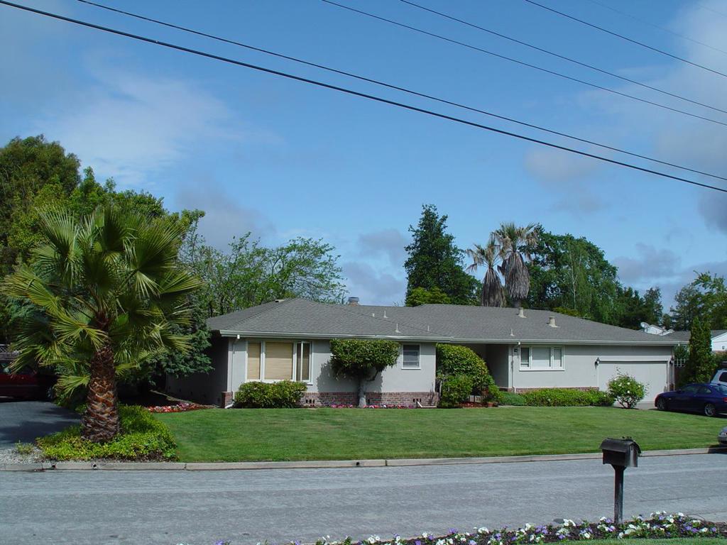2130 Ward Way — photo
