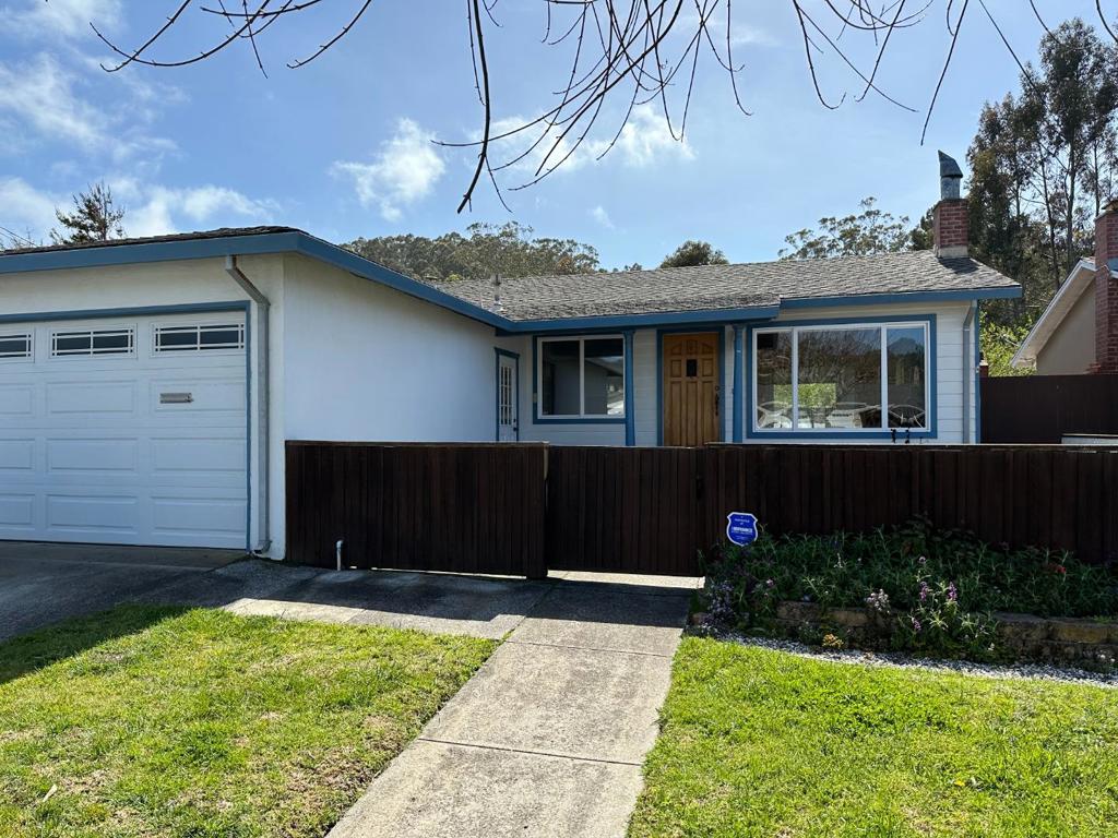 1452 Flores Drive — photo