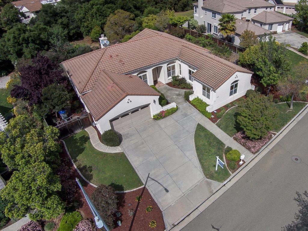 2713 Scenic Meadow Court — photo
