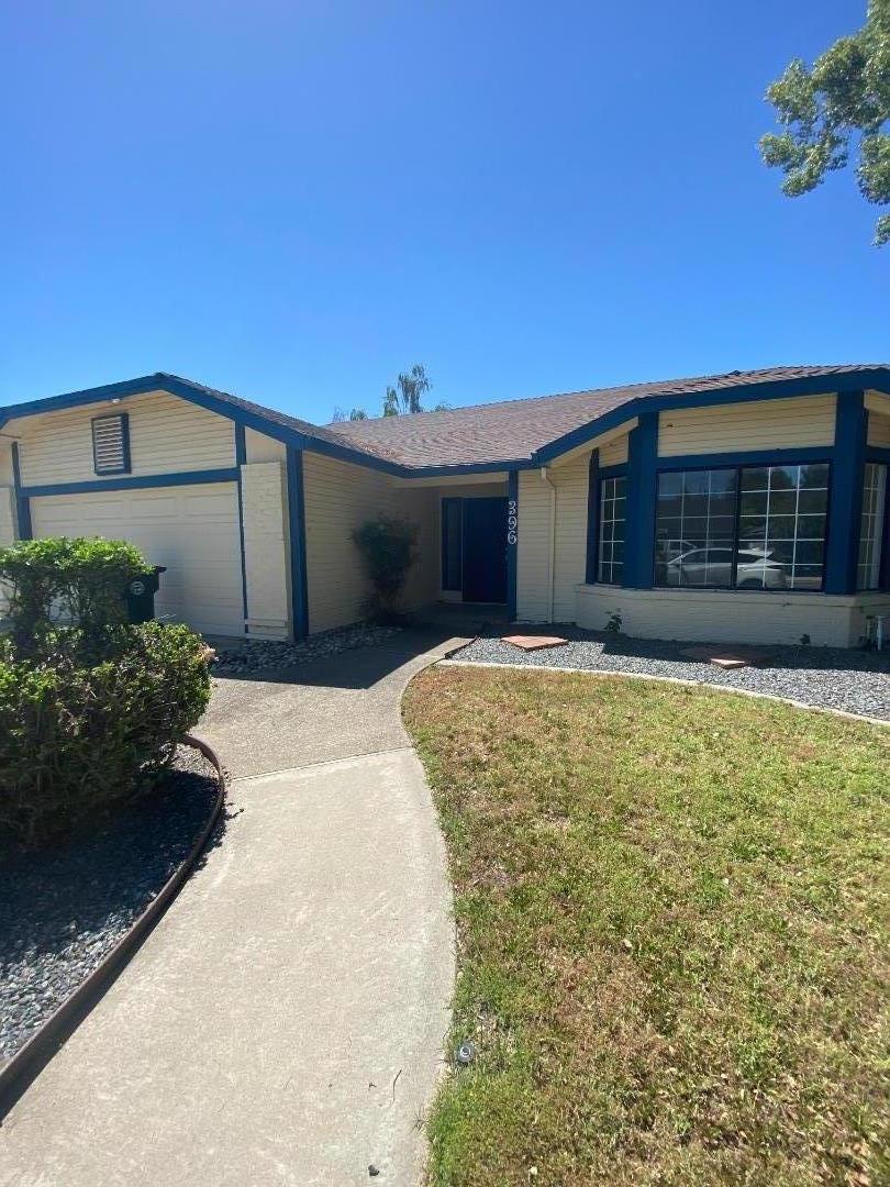 396 Lancaster Drive — photo