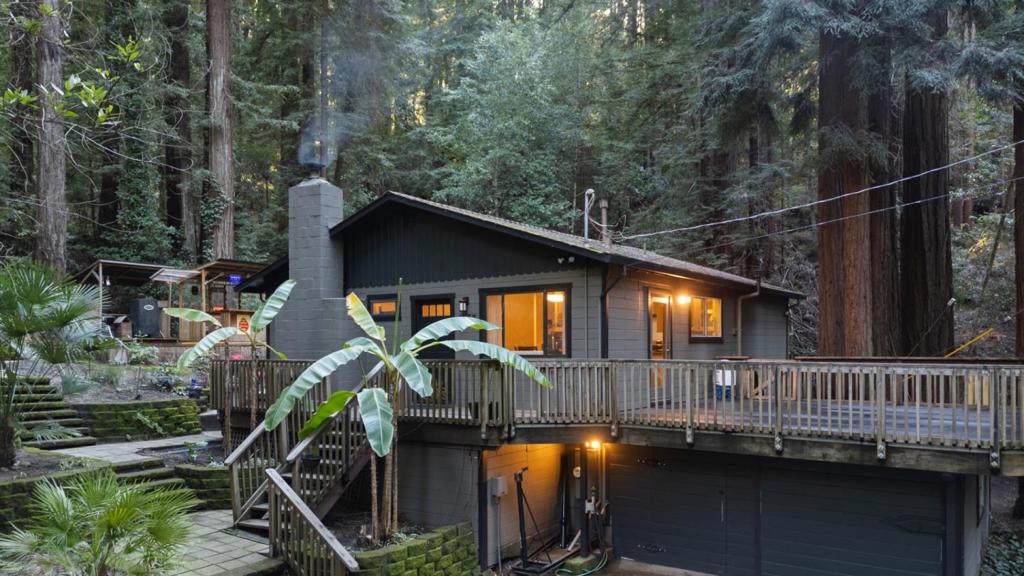 1257 Lakeside Drive — photo