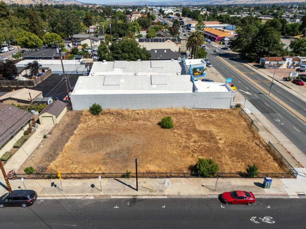 7711 Monterey Street — photo