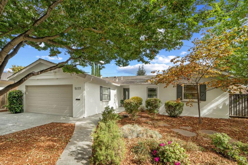 5177 Englewood Drive — photo