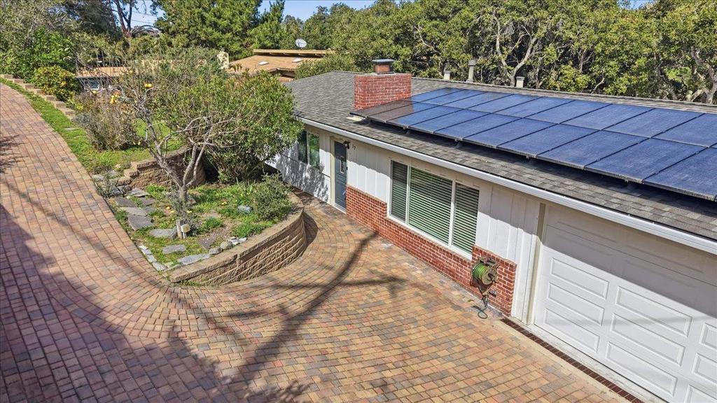 17 Los Encinos Drive — photo