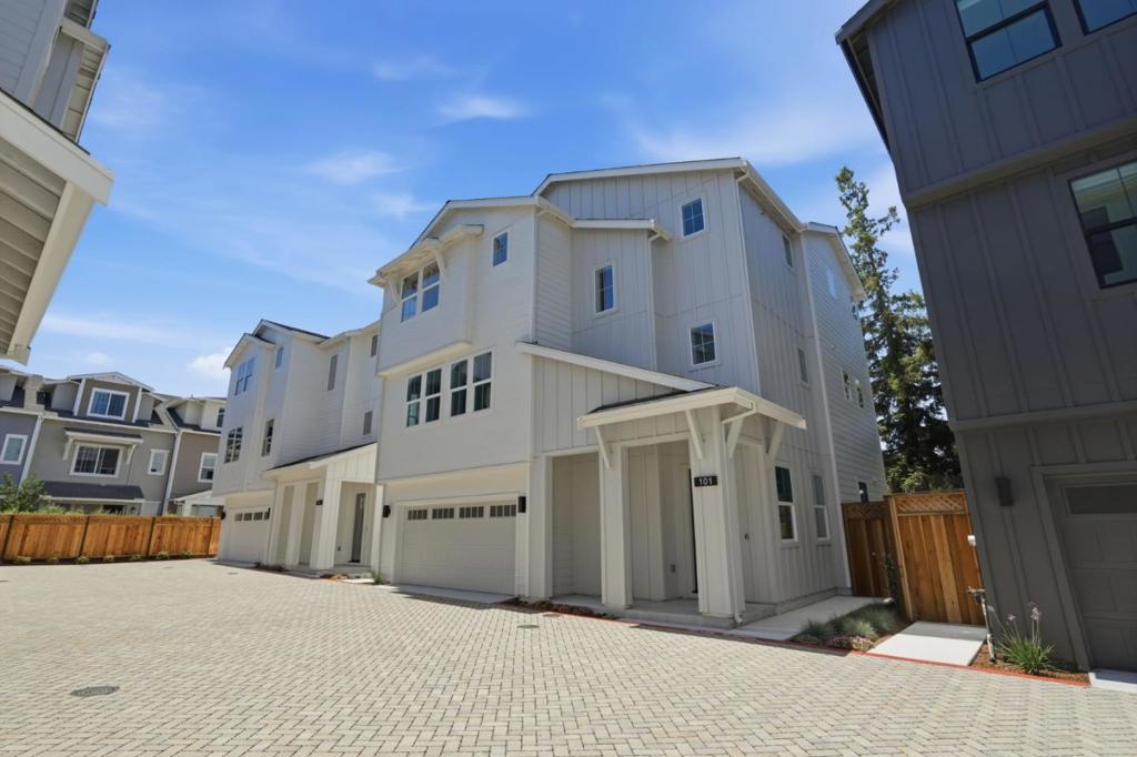 101 Sunnyside Court — photo