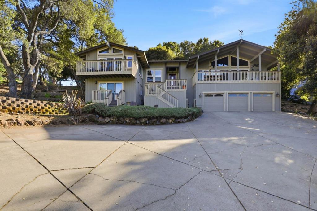17285 Copper Hill Drive — photo