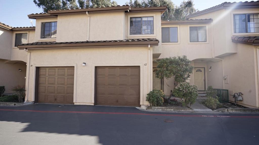 62 Washington Square Drive — photo
