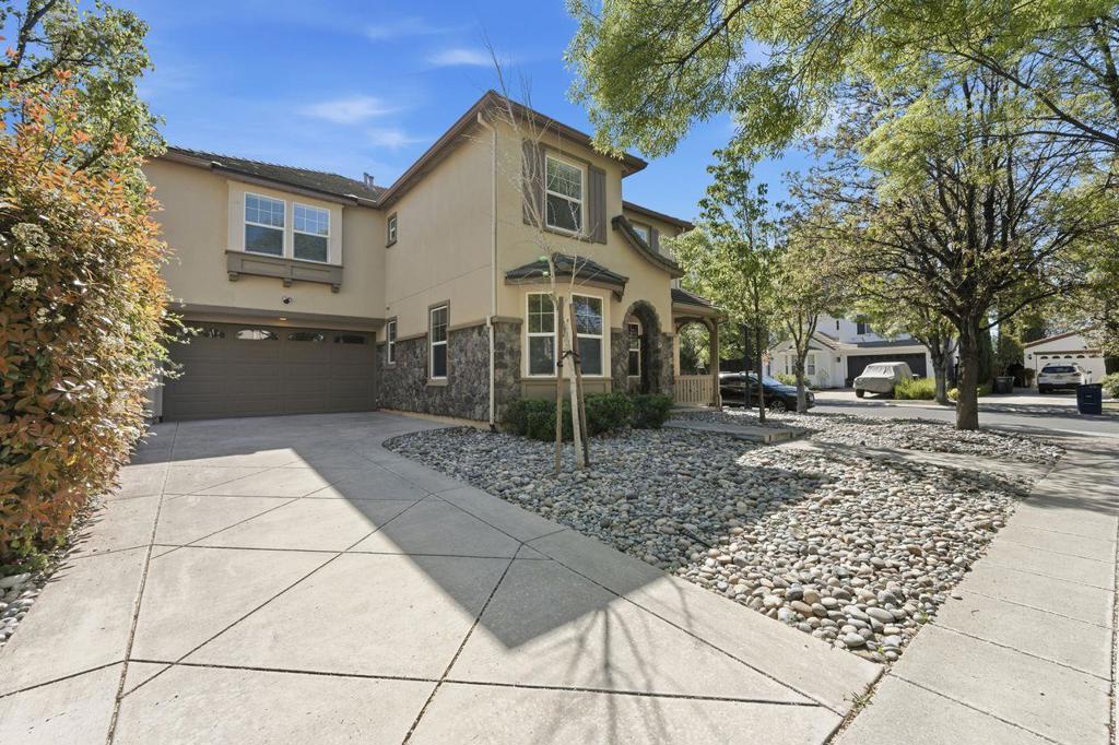 698 W Rico Way — photo