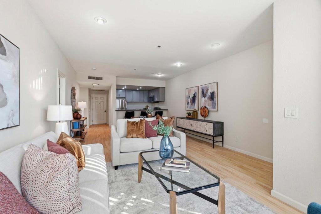 411 Park Avenue 105 — photo