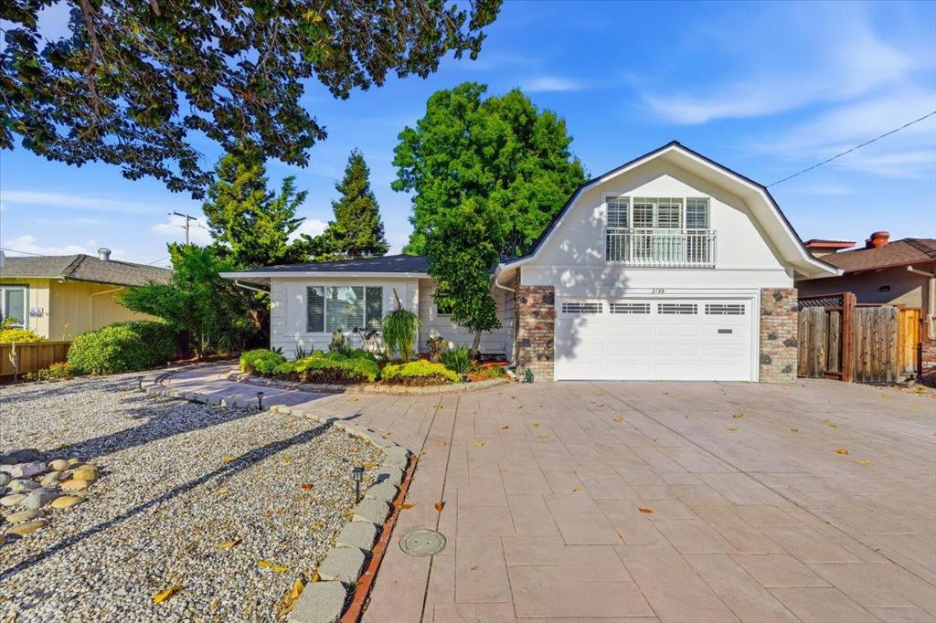 2199 Fordham Drive — photo