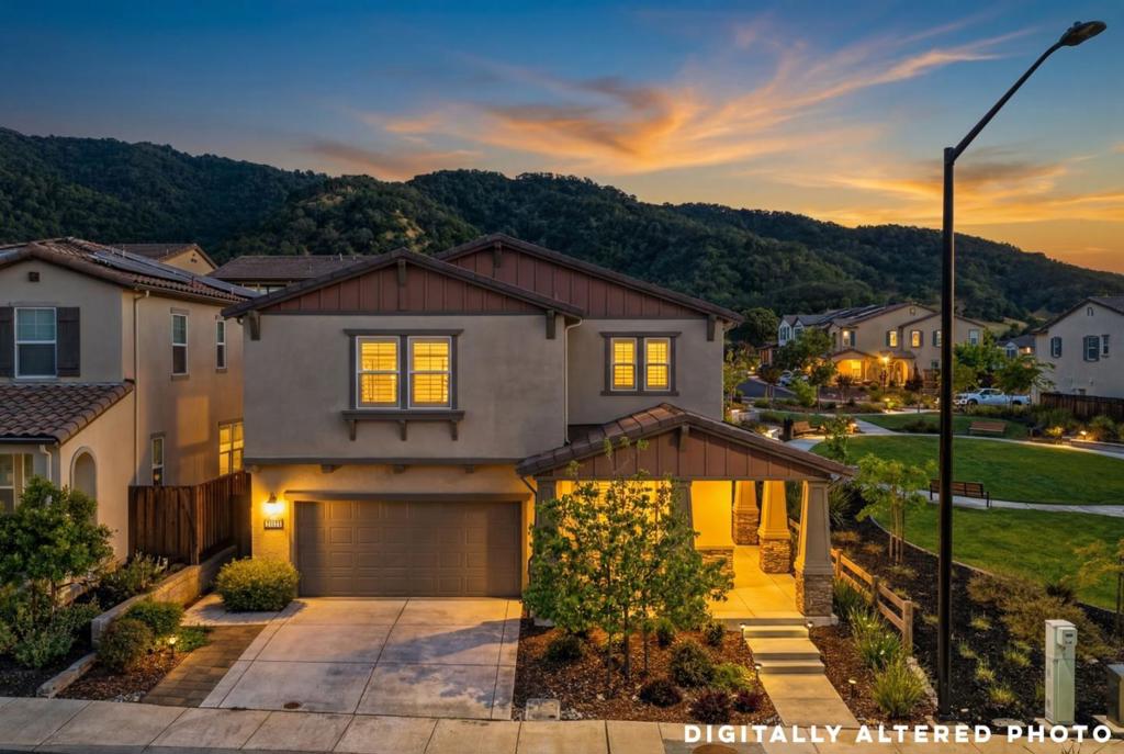 7011 Kirigin Way — photo