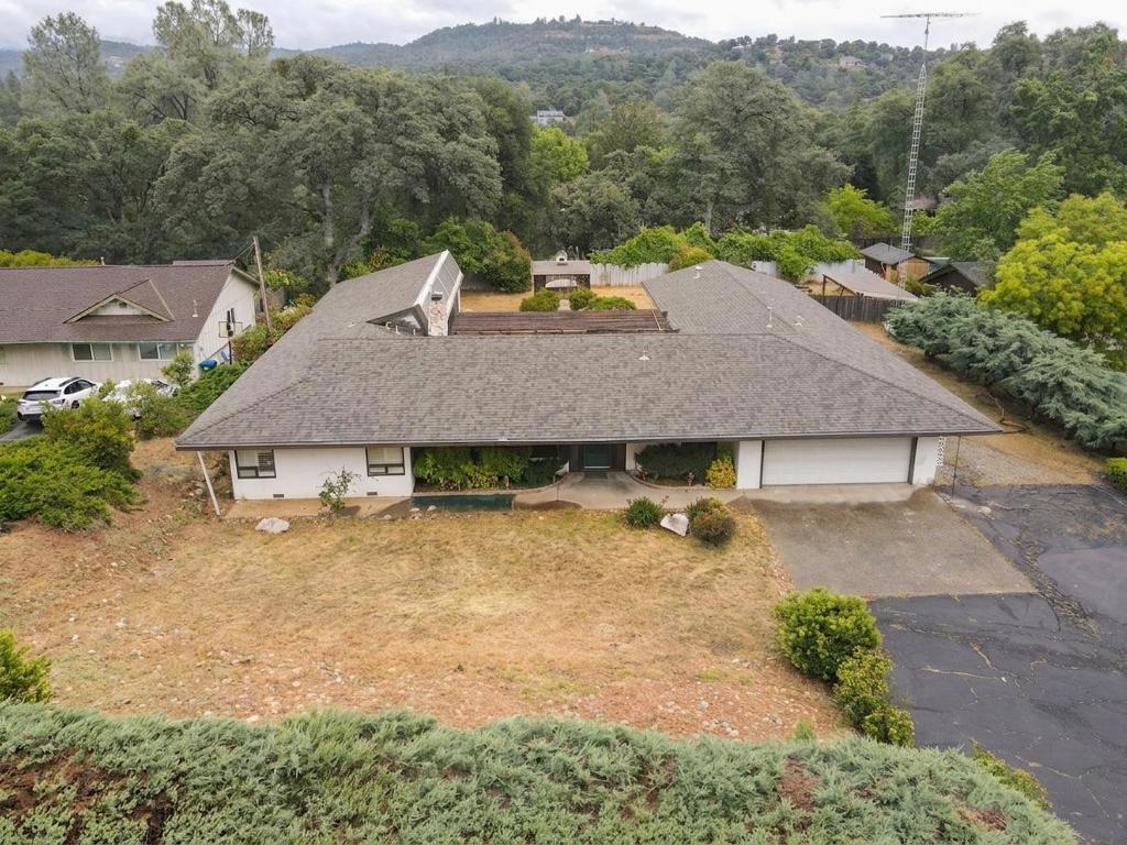 20521 Upper Hillview Drive — photo