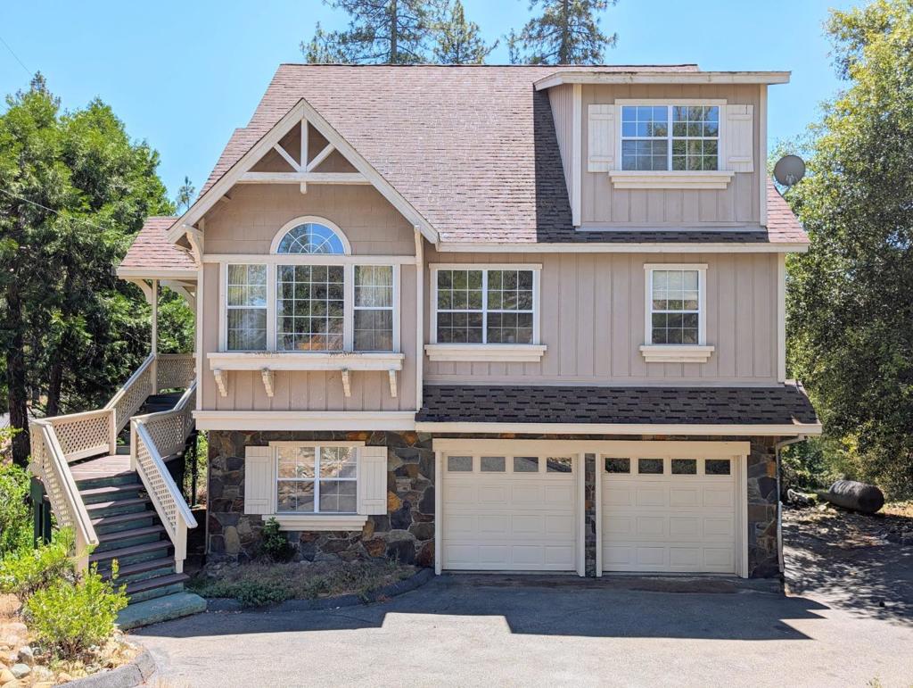 12021 Valenta Way — photo