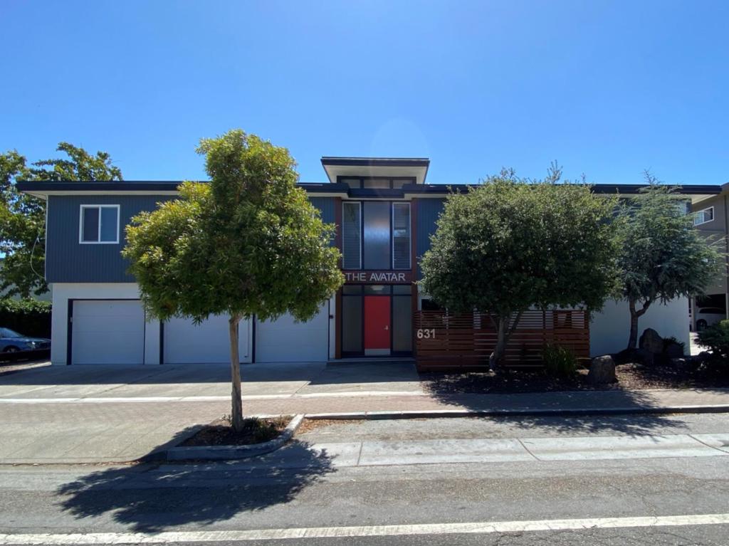 631 Masonic Way — photo