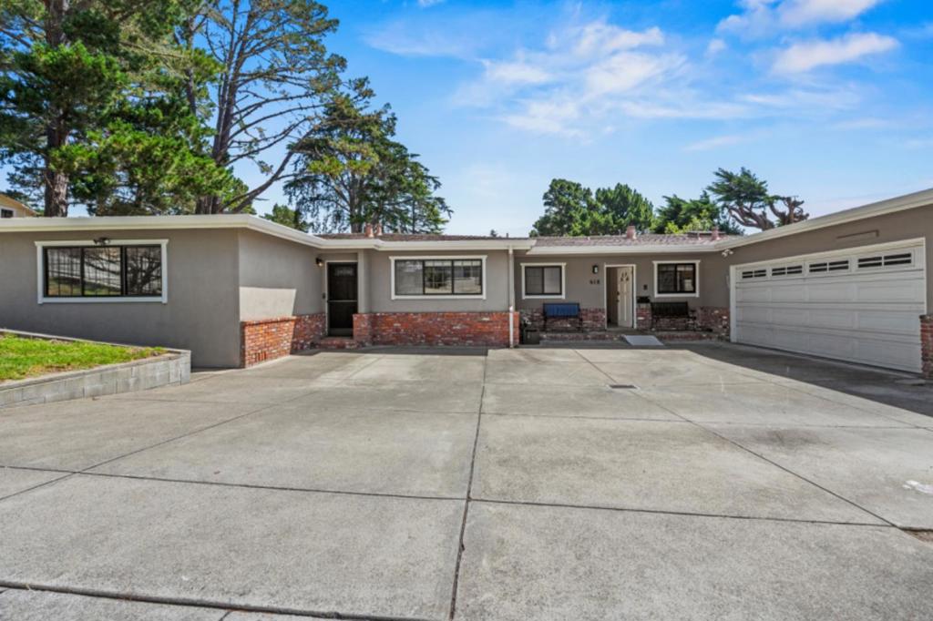 618 Mar Vista Drive — photo