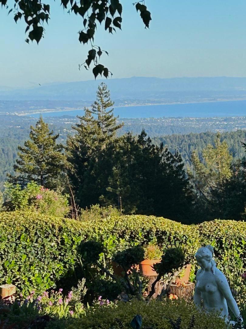 200 McAmant Drive — photo