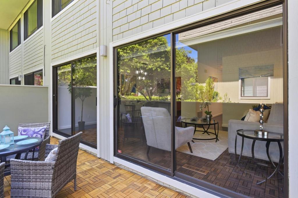 2315 Sharon Road — photo
