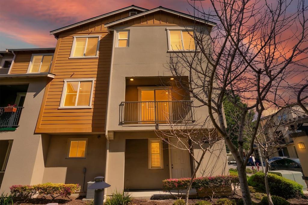 1297 Coyote Creek Way — photo