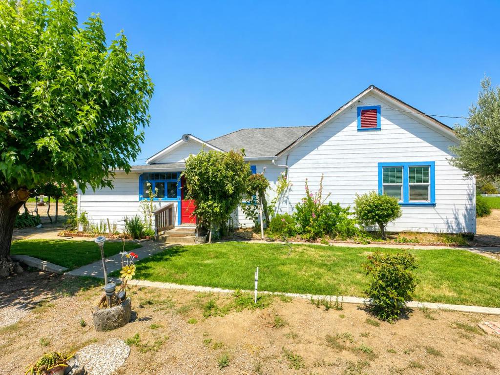 7340 Crews Road — photo