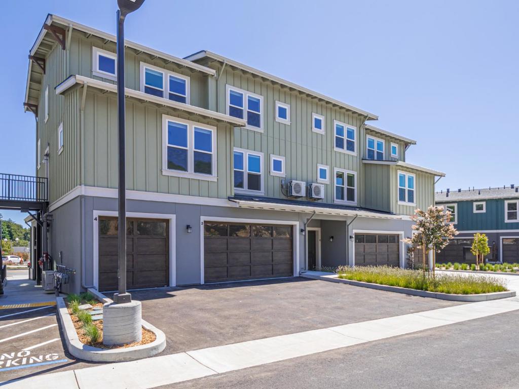 111 Aptos Village Way 3 — photo