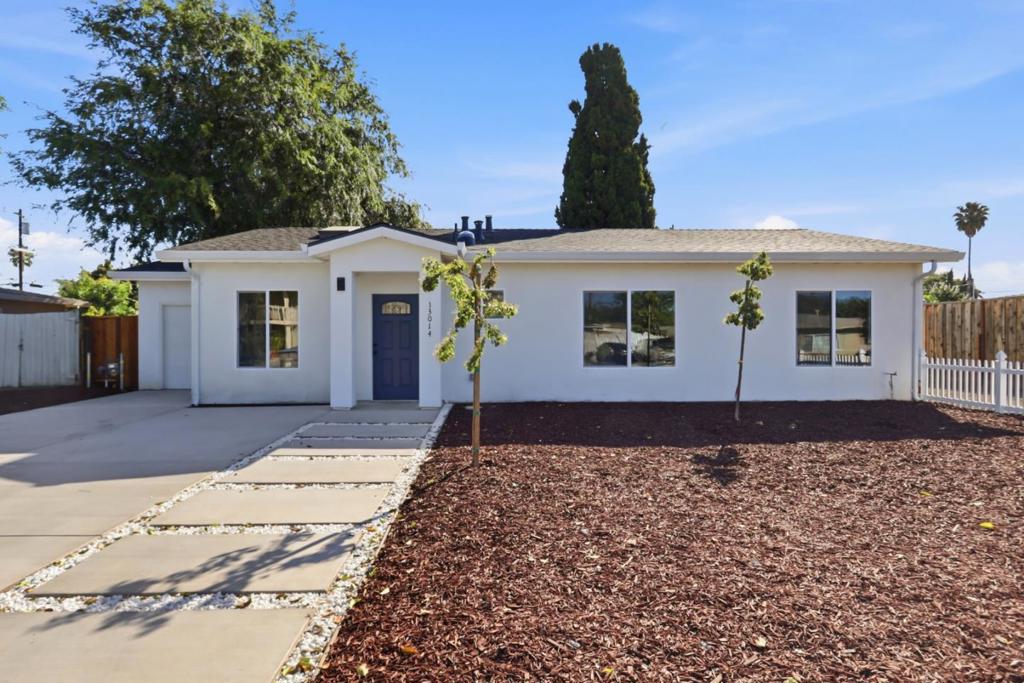 13014 Pfeifle Avenue — photo