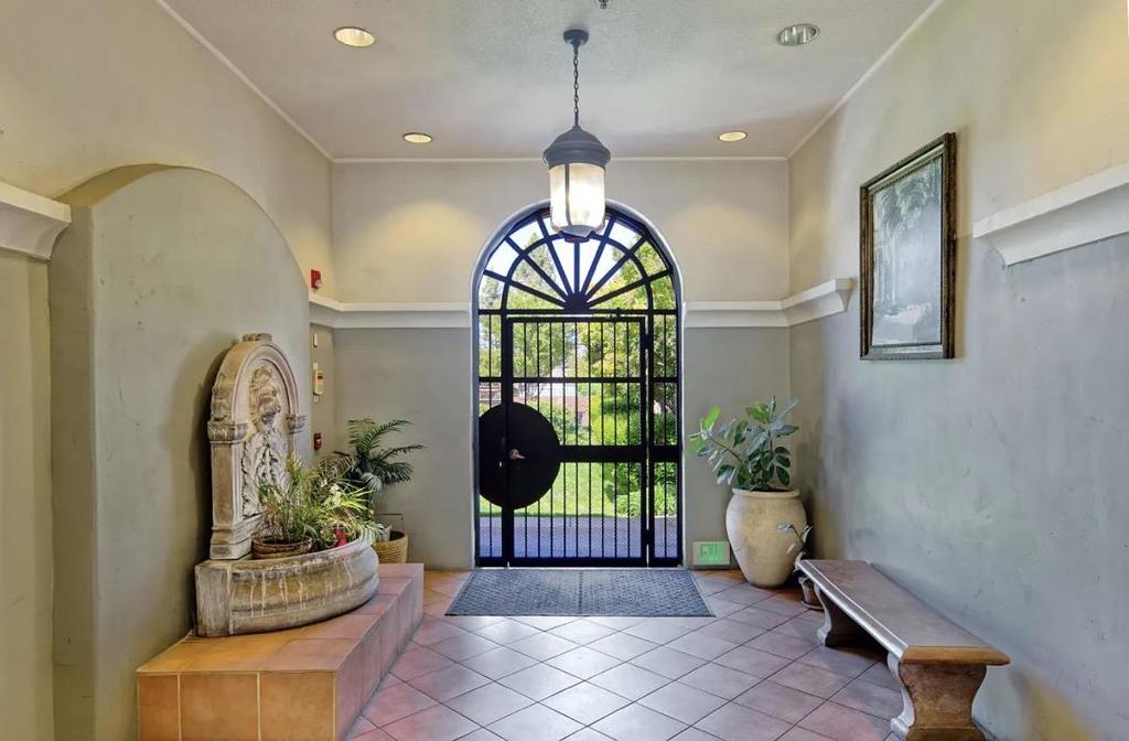516 Martha Street 101 — photo