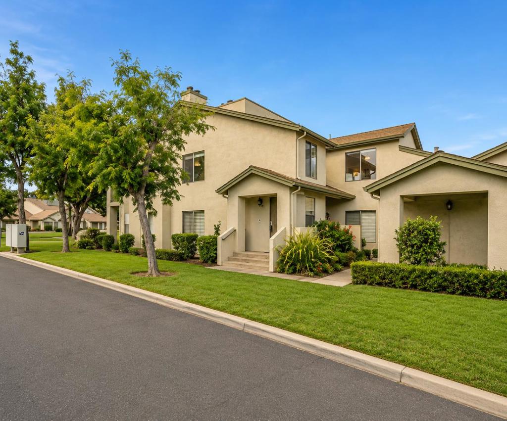 1635 W Swain Road — photo