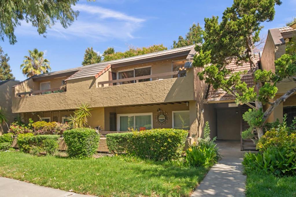 303 Tradewinds Drive 10 — photo