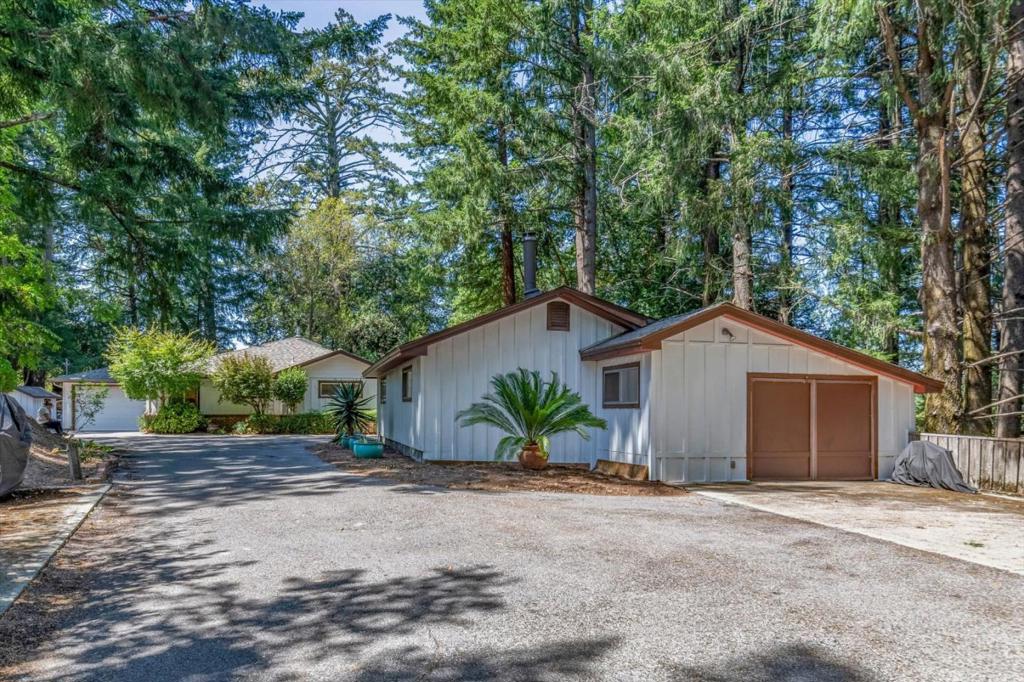 22425 Summit Road — photo