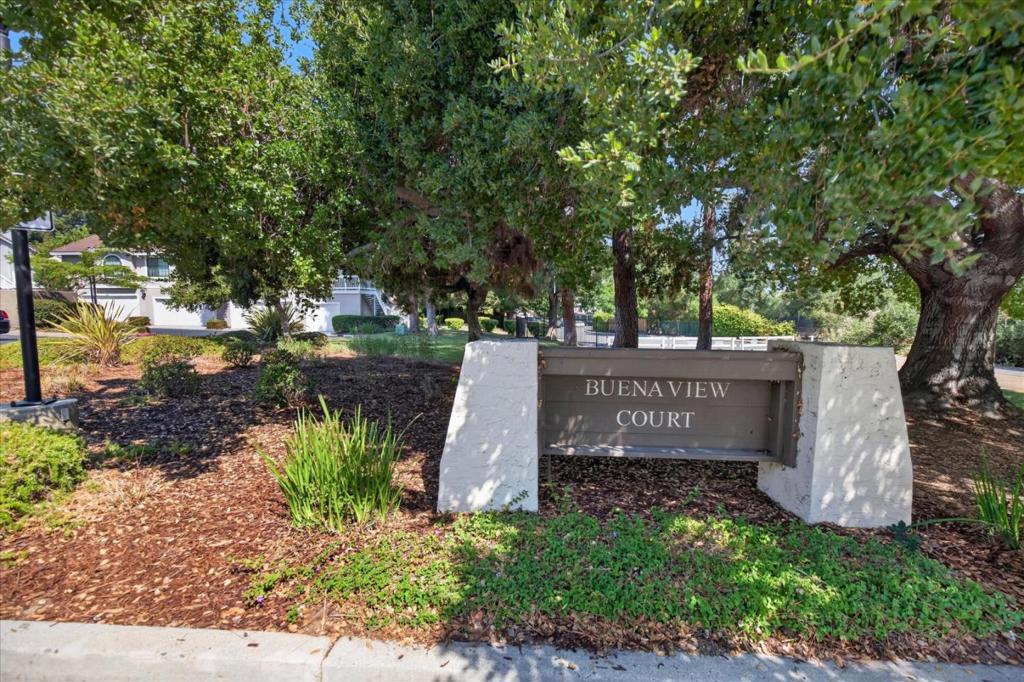 2705 Buena View Court — photo