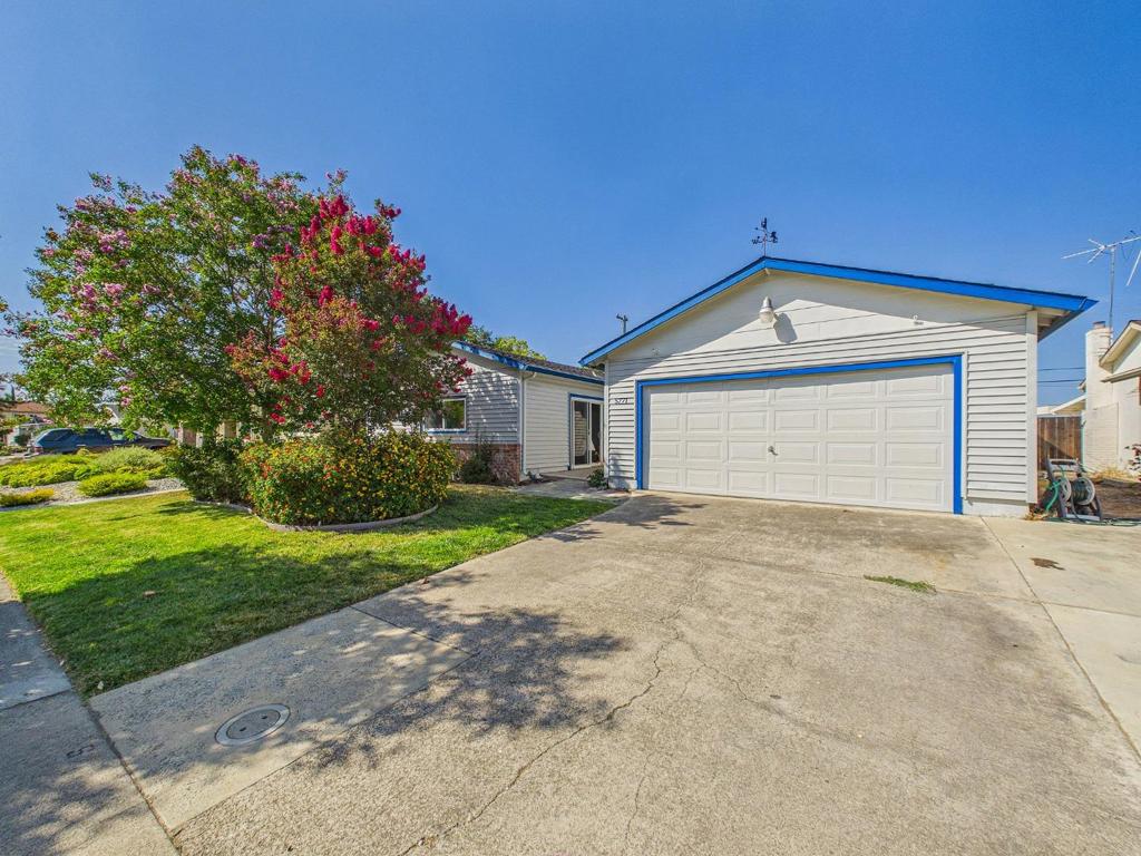 5771 W Walbrook Drive — photo