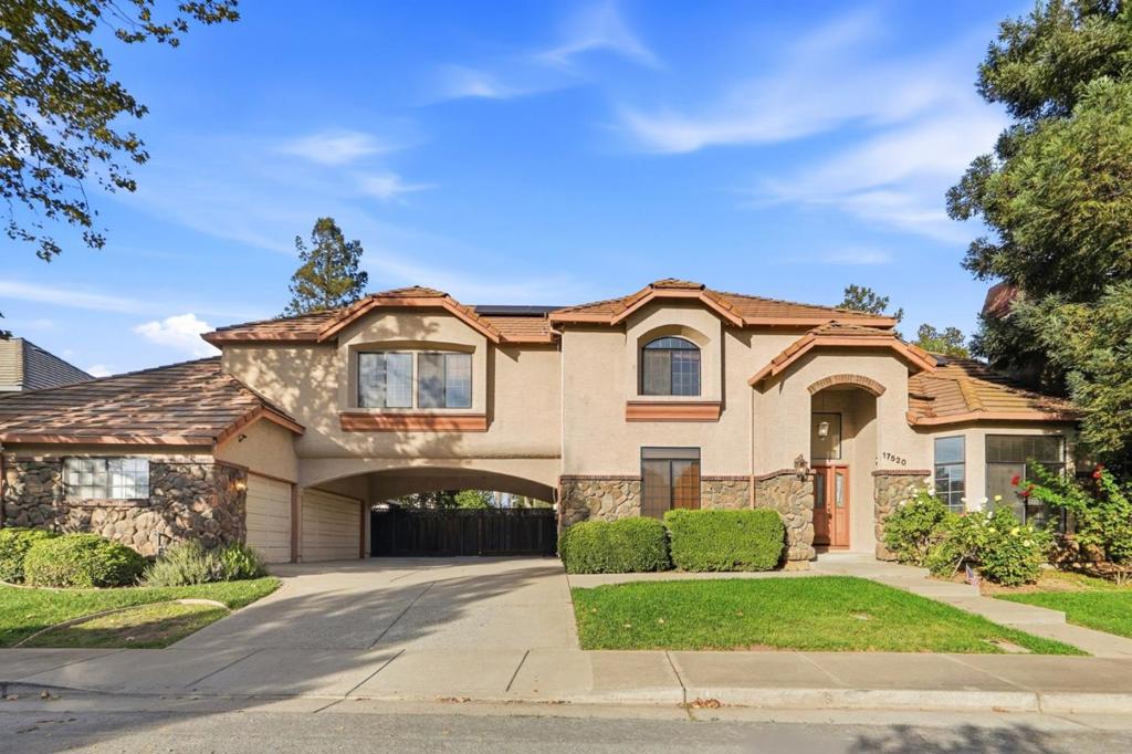 17520 Serene Drive — photo