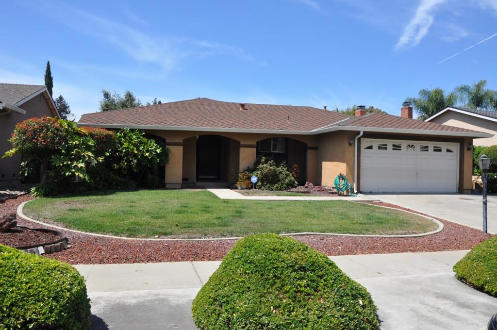 567 Hyde Park Drive — photo