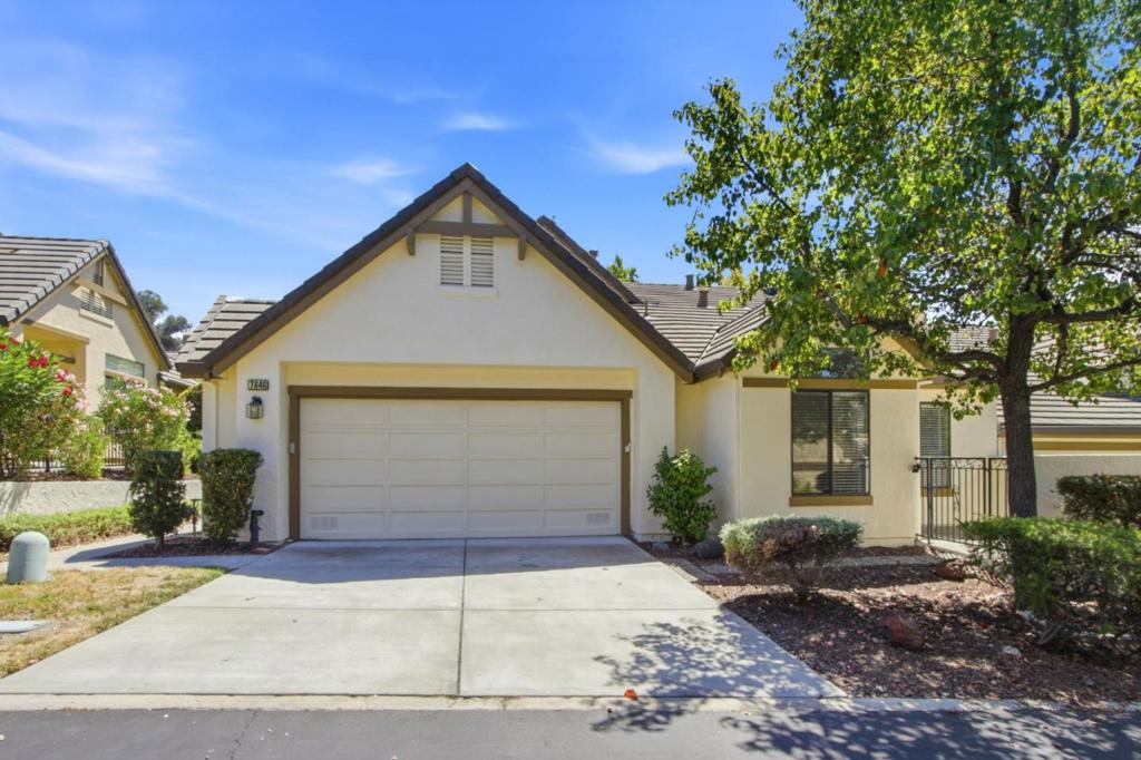 7646 Falkirk Drive — photo