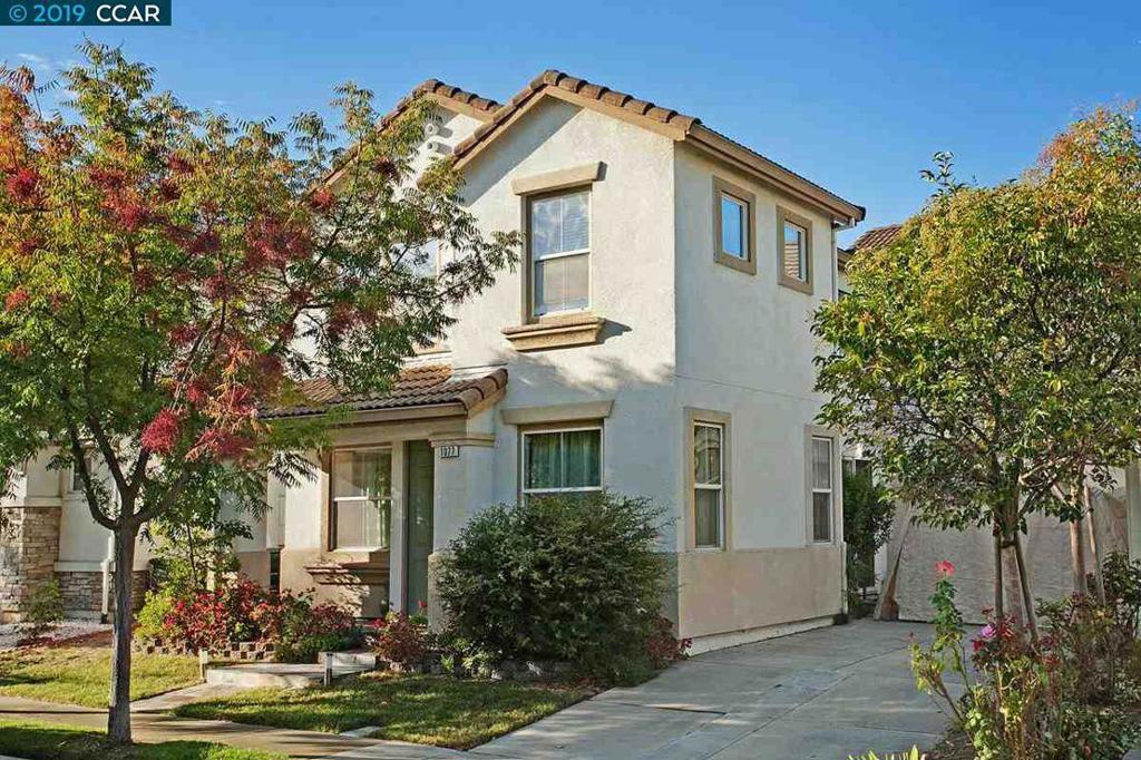 1077 Nursery Lane — photo