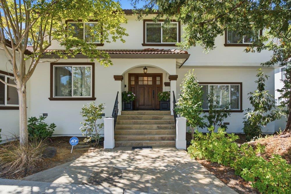16215 Rose Avenue — photo